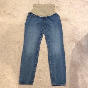 Full panel light wash skinny maternity jeans